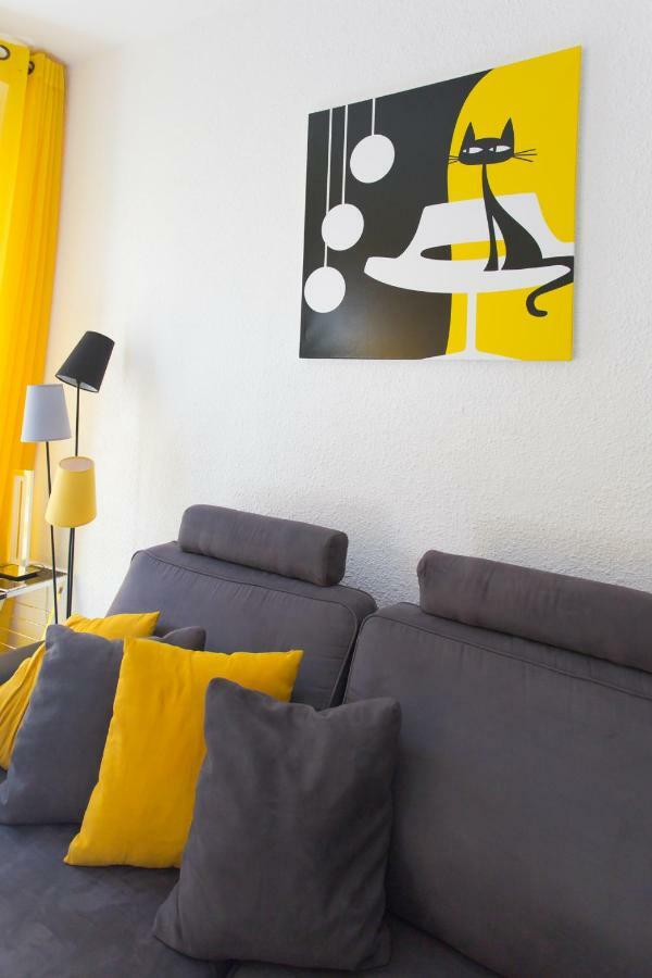 Apartment Joli 2 Pieces Emplacement Ideal Pietonne *